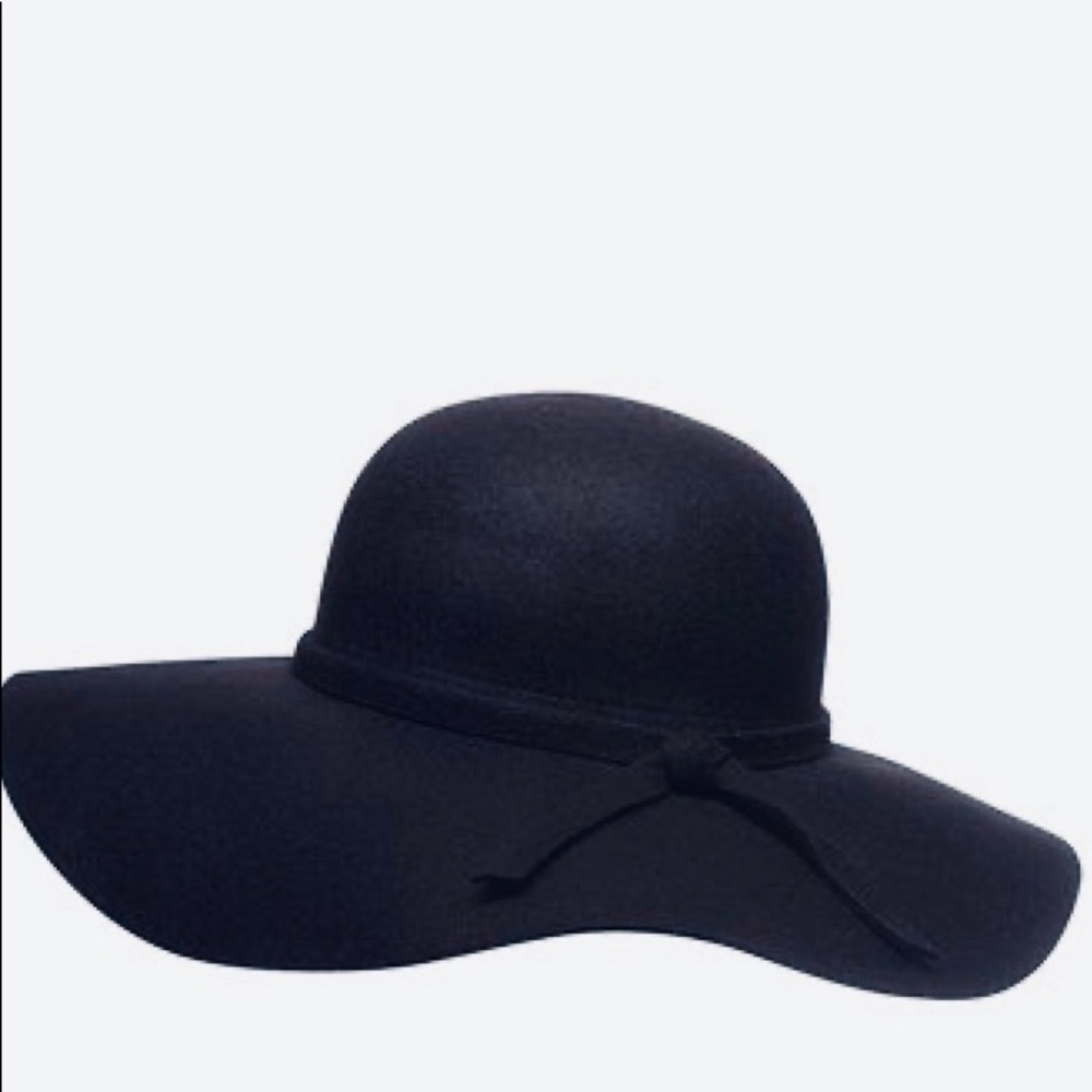 Black felt floppy wide brim hat